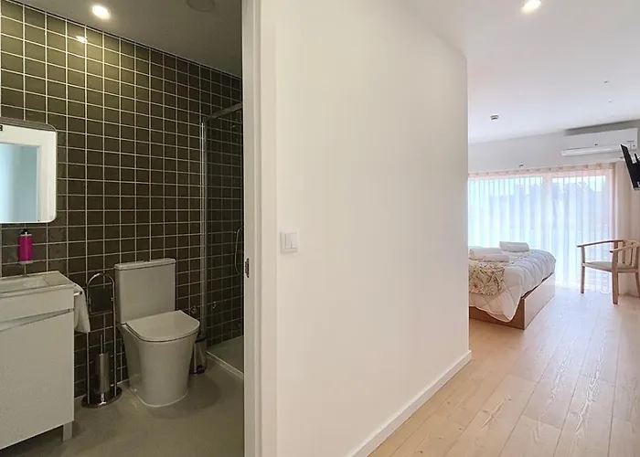 אכסניה Cantinho *