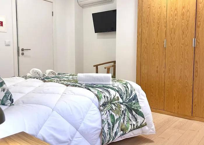 Cantinho אכסניה גוארדה